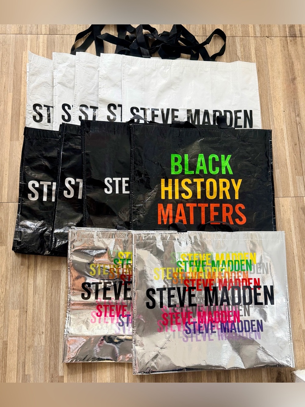 Steve Madden Large Plastic Logo Reusable Shopping Tote Bags Lot of 11